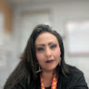 Meet your Posher, Esperanza